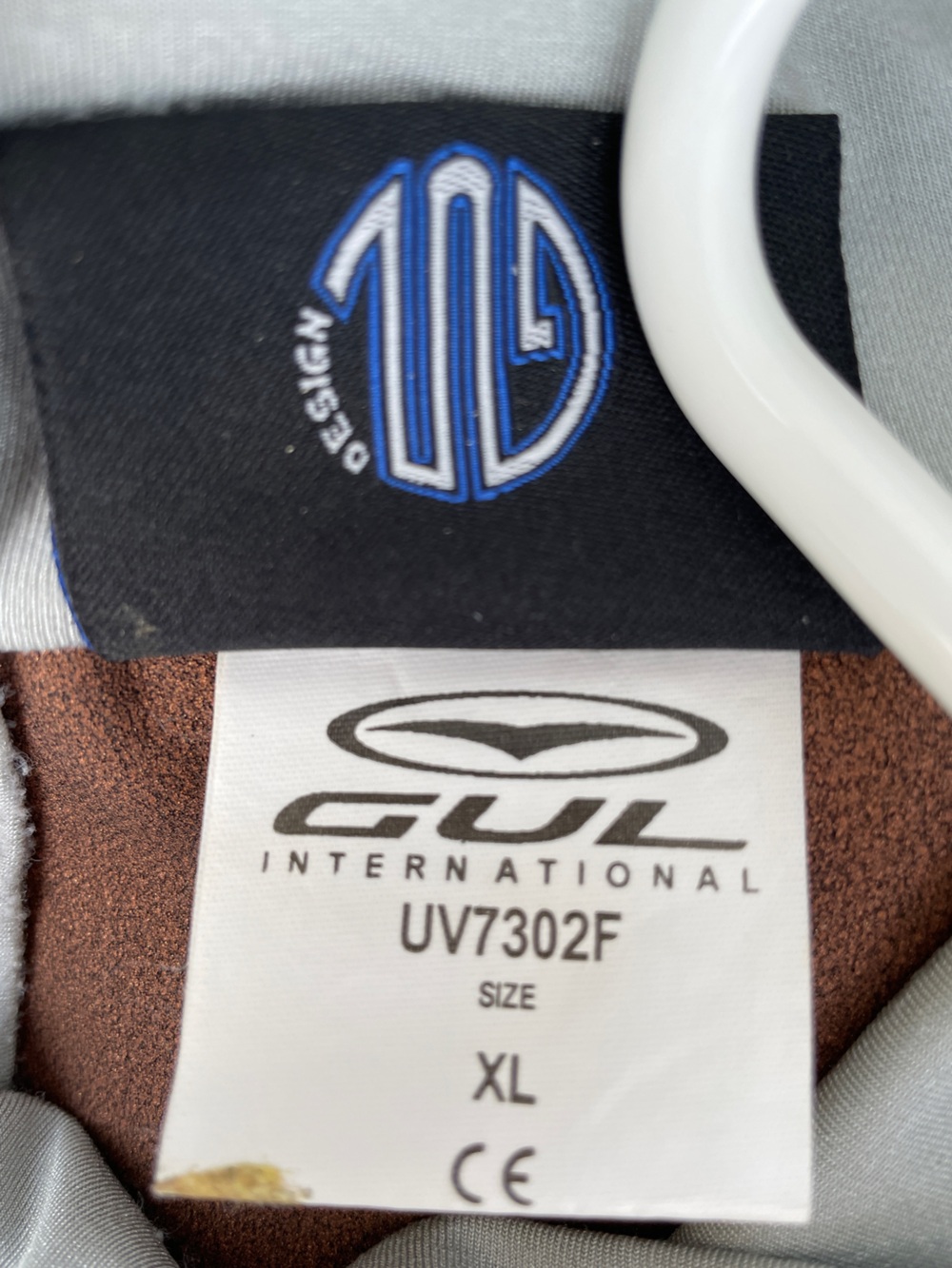Gul International Titanium 2 Rash Guard, Size XL, Gray/Navy/Red - Picture 7 of 8